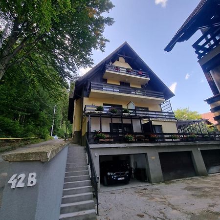 Apartament Kalinderu K1 Buşteni Exterior foto